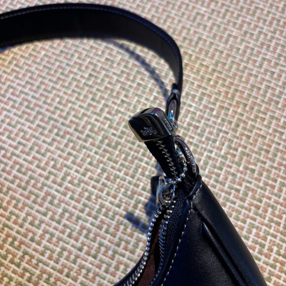 Coach Women's Black Bag - Picture 2 of 7